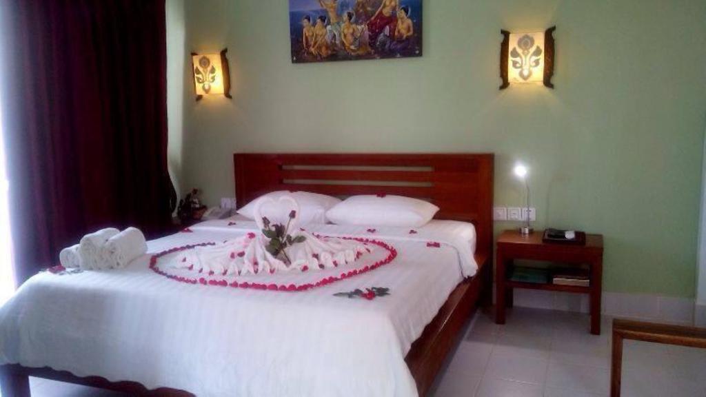 סיהאנוקוויל Ropanha Boutique Hotel מראה חיצוני תמונה