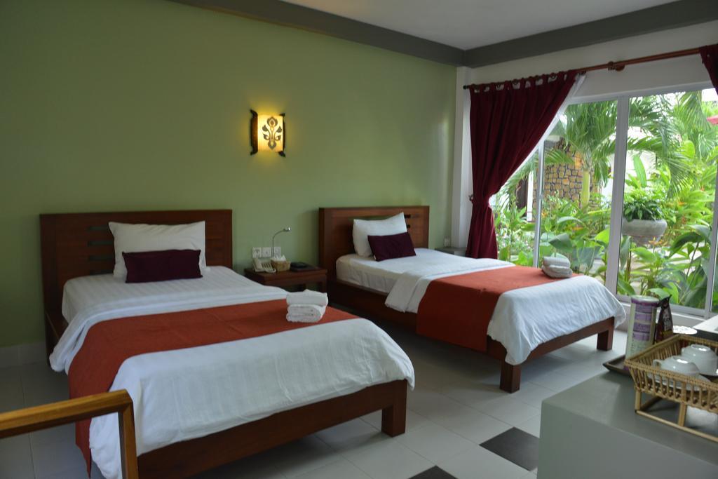 סיהאנוקוויל Ropanha Boutique Hotel מראה חיצוני תמונה
