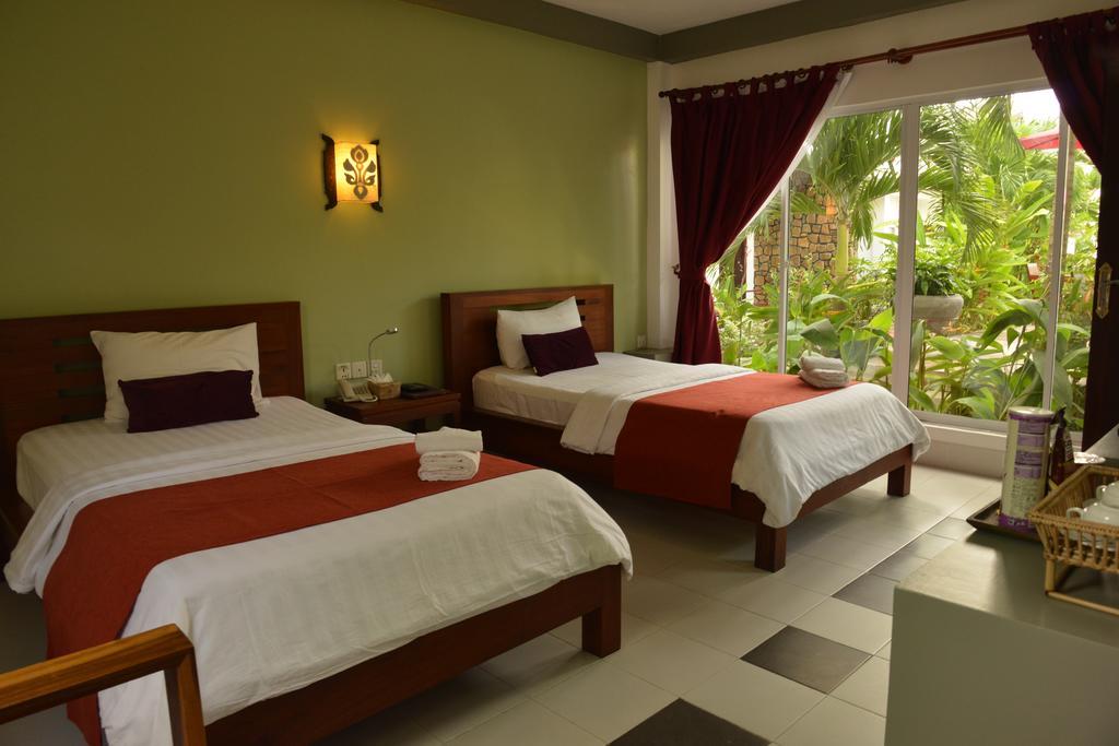 סיהאנוקוויל Ropanha Boutique Hotel מראה חיצוני תמונה